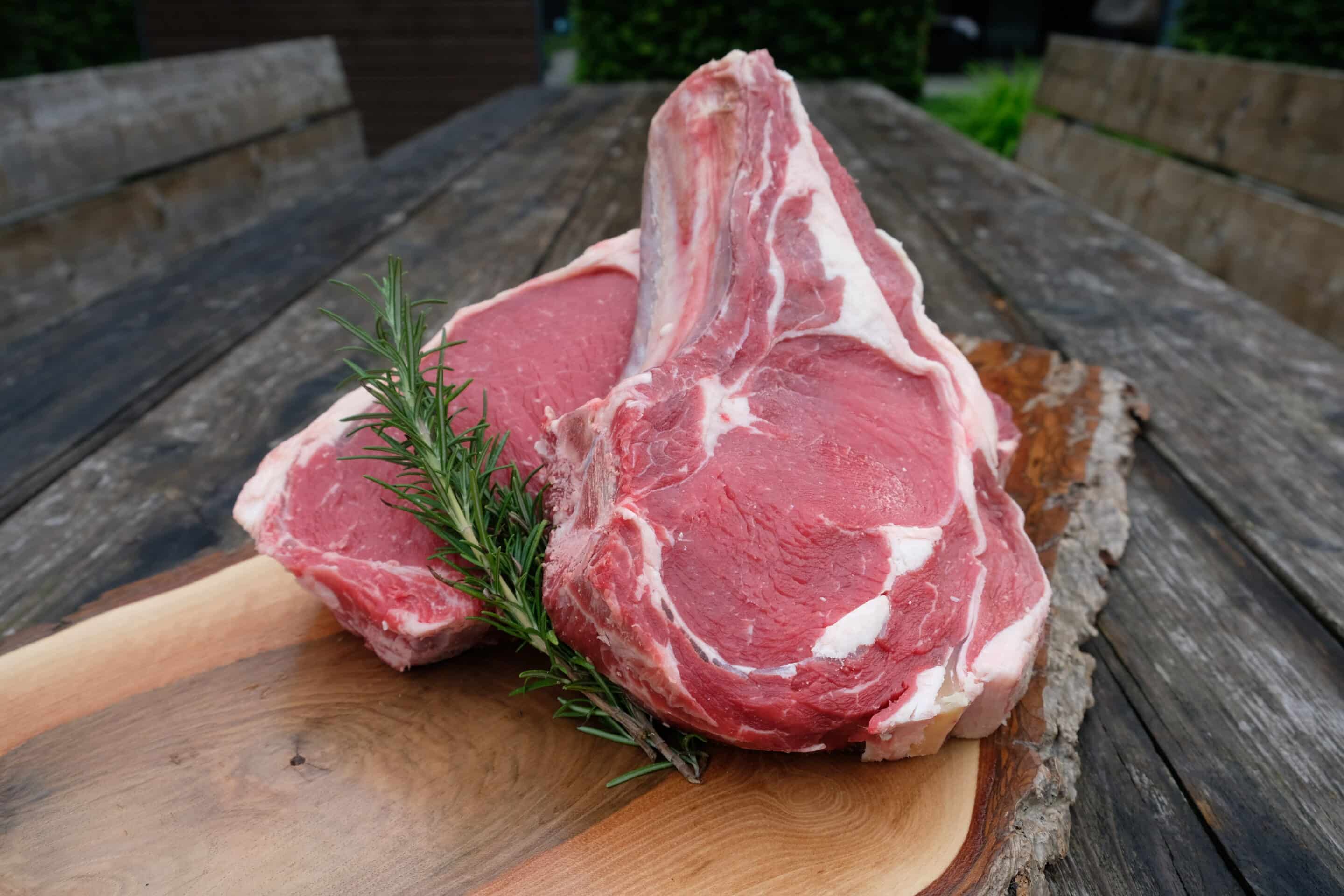 Produktion | Betrieb | Muota Metzg Mettler | Metzgerei | Pökelei | Räucherei